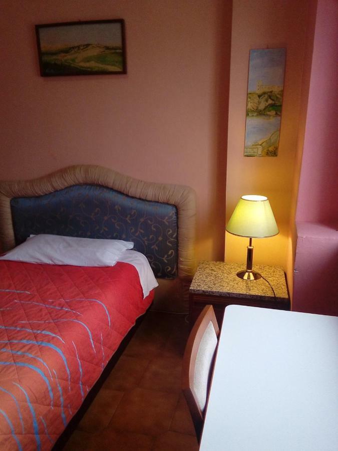 Star One Hotell Milano Eksteriør bilde